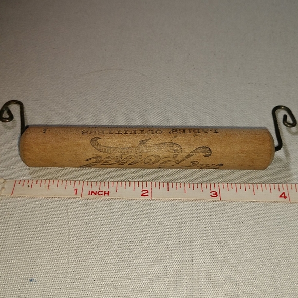 Vintage Royal Ladies Outfitters Parcel Handle - Picture 5 of 6